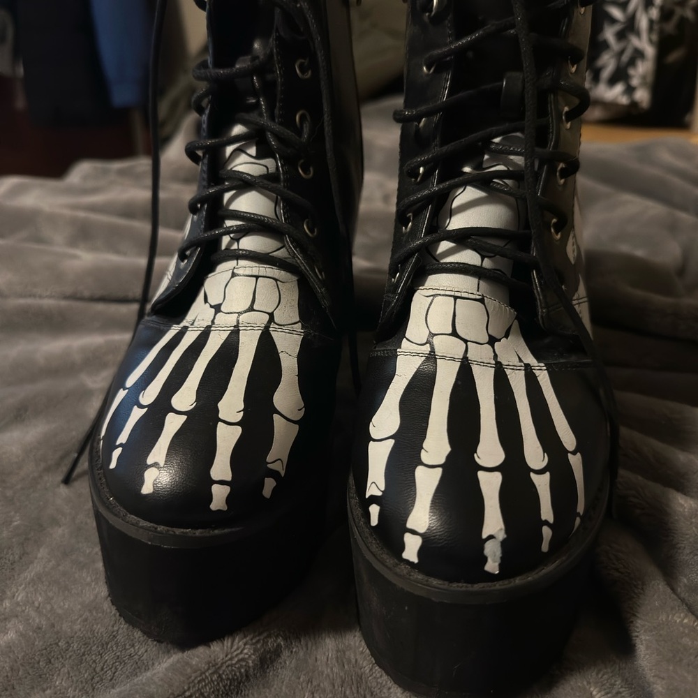 Hot Topic Black and White Skeleton Platform Boots - Picture 2 of 4